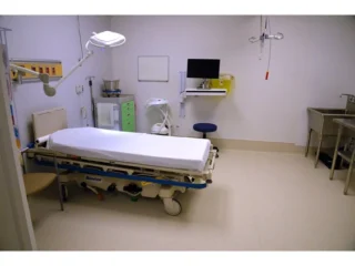 0106-tg-urgent-care-clinic-kg12.tg_300618714